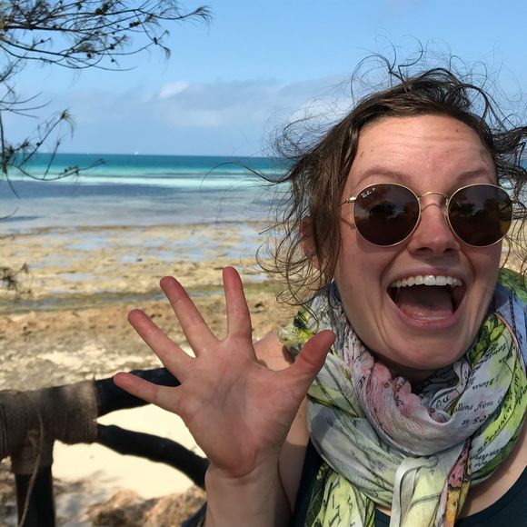 Meet your Posher, Angelica - Picture 1 of 1